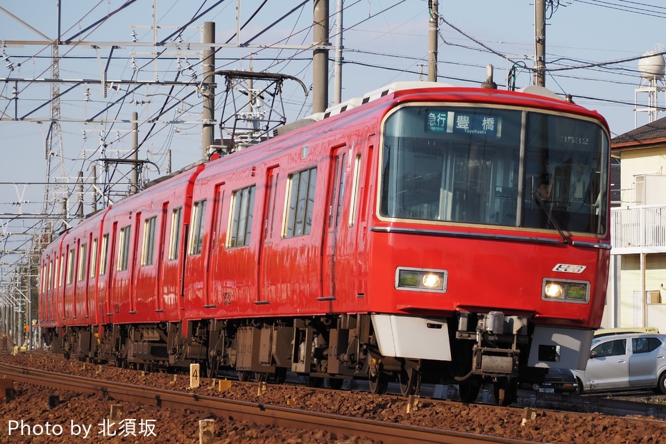 名鉄3500系3532F<br class="br-sp" />(3532編成)の写真