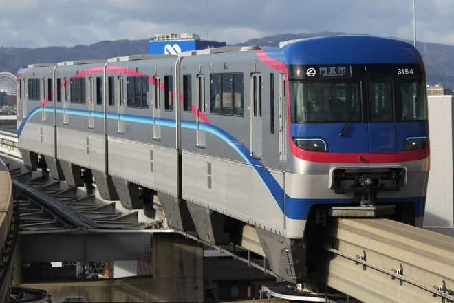 万博車両基地3000系3154Fを南摂津駅で撮影した写真