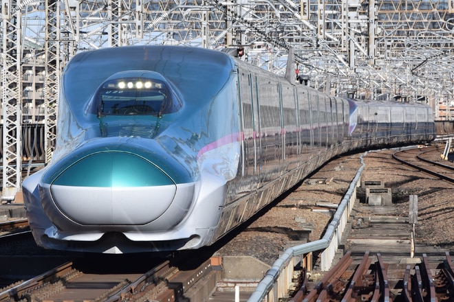 新幹線総合車両センターE5系U20編成を大宮駅で撮影した写真