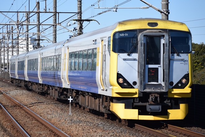 幕張車両センターE257系マリNB-01編成を新習志野駅で撮影した写真