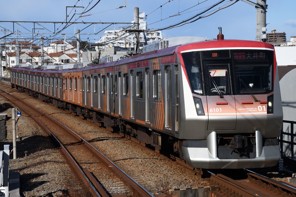 東急6000系6101F<br class="br-sp" />(6101編成)の写真