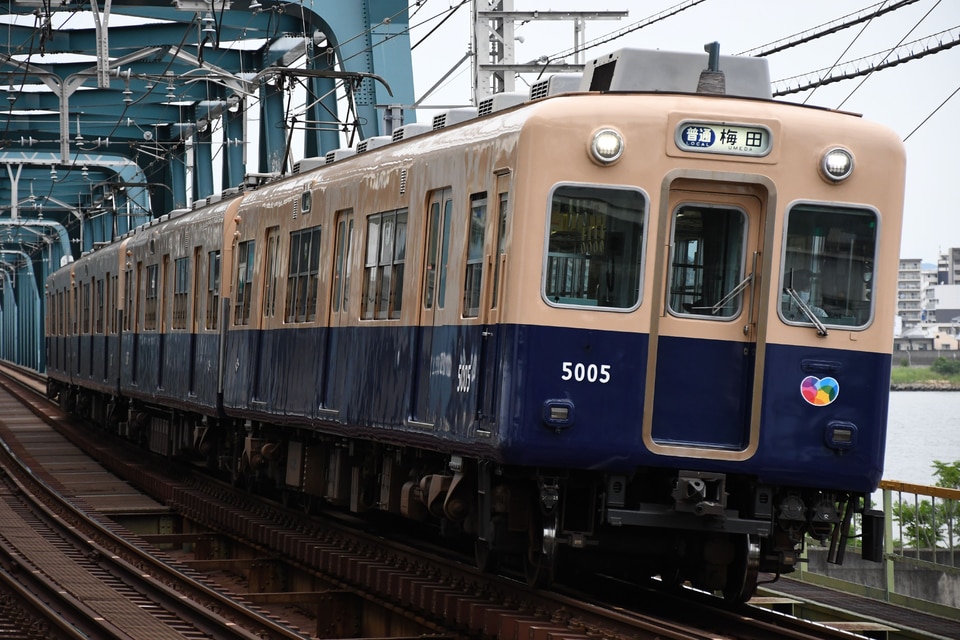阪神5001形5005F<br class="br-sp" />(5005編成)の写真