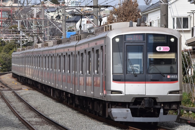 東横線5050系5153Fを白楽～東白楽間で撮影した写真