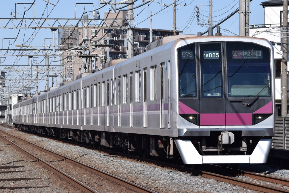 メトロ08系08-105F<br class="br-sp" />(08-105編成)の写真