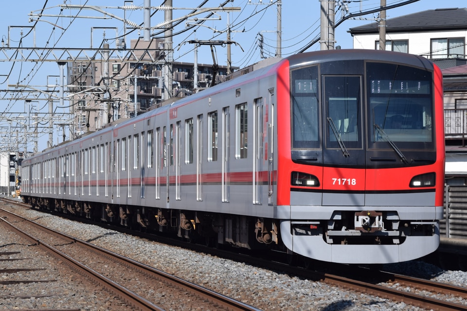 東武70000系71718F<br class="br-sp" />(71718編成)の写真