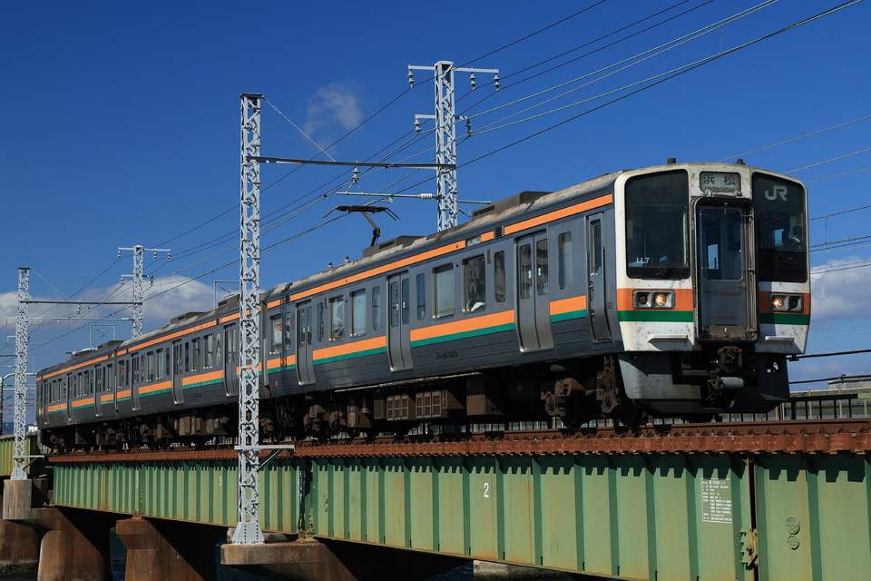 JR海211系シスLL7編成<br class="br-sp" />(LL7編成)の写真