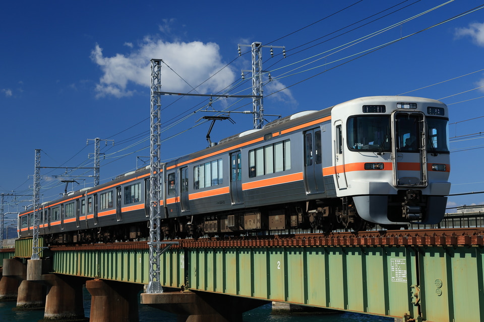 JR海313系カキJ10編成<br class="br-sp" />(J10編成)の写真