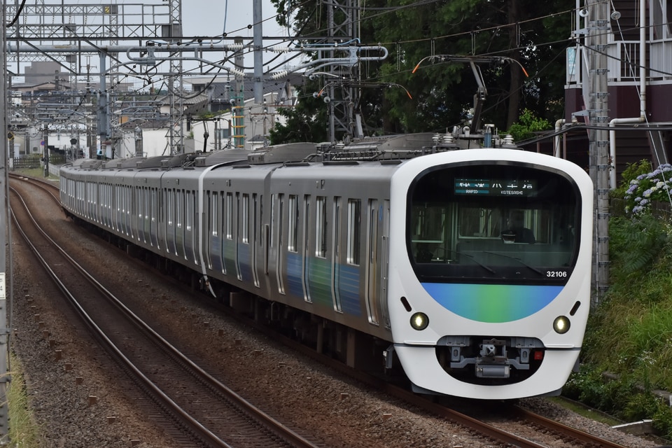 西武30000系32106F<br class="br-sp" />(32106編成)の写真