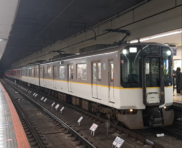 近畿日本鉄道 東花園検車区 9020系 EE31