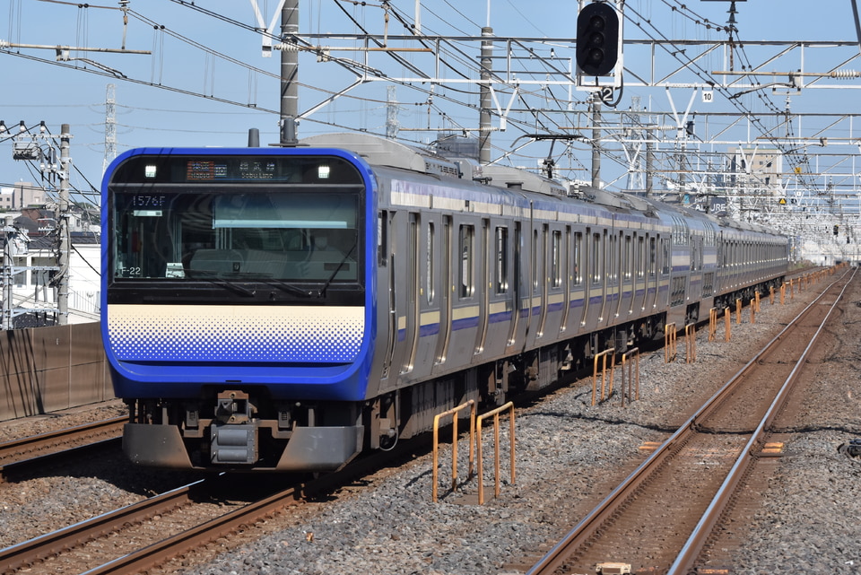 JR東E235系クラF-22編成<br class="br-sp" />(F-22編成)(クラF-22)の写真