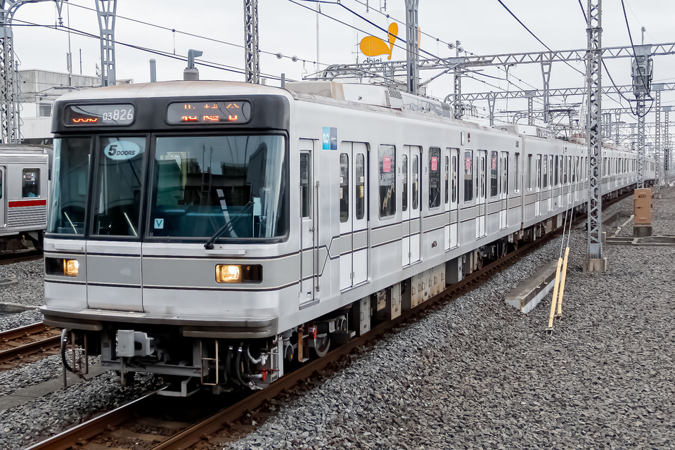 メトロ03系03-126F<br class="br-sp" />(03-126編成)の写真
