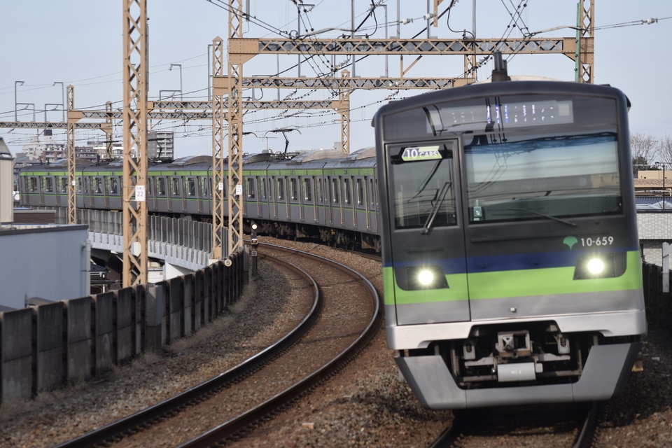 都営10-300形10-650編成<br class="br-sp" />(10-650F)の写真
