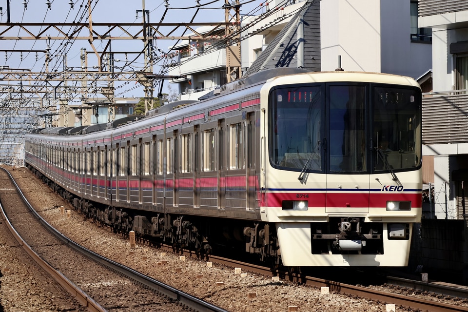 京王8000系8714F<br class="br-sp" />(8714編成)の写真