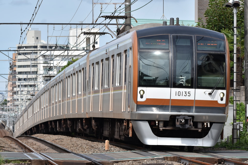 メトロ10000系10135F<br class="br-sp" />(10135編成)の写真