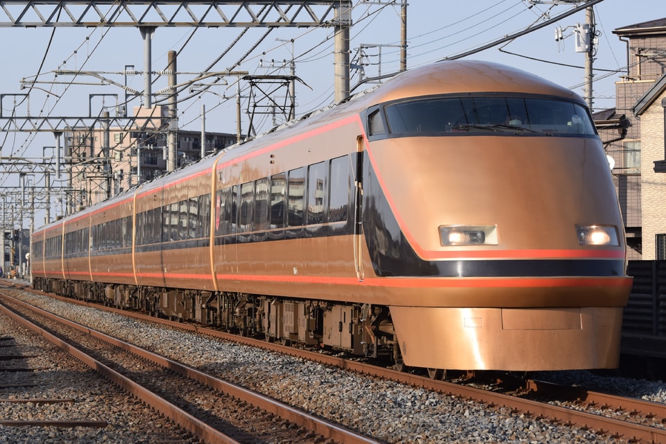 東武100系106F<br class="br-sp" />(106編成)の写真