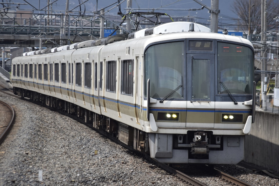 JR西221系F05編成の写真