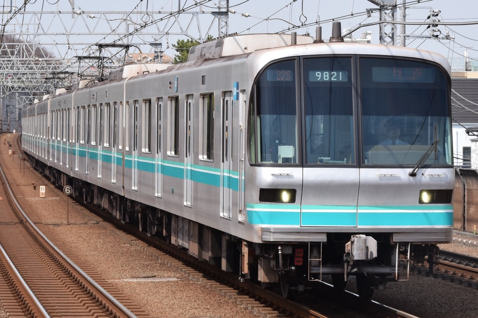メトロ9000系9121F<br class="br-sp" />(9121編成)の写真