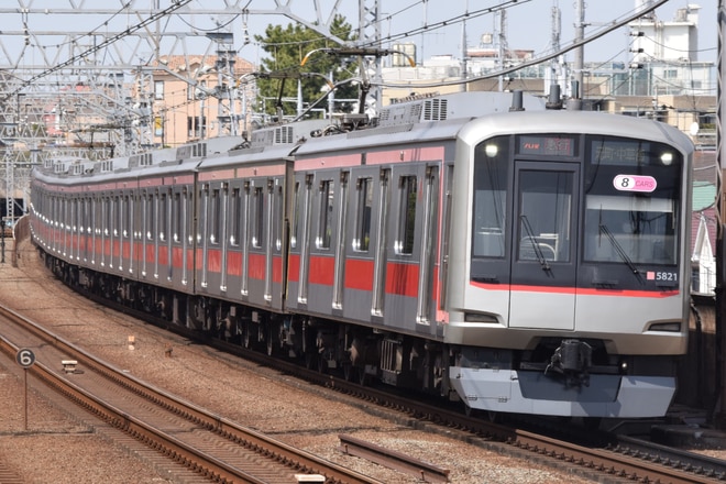 東横線5000系5121Fを多摩川駅で撮影した写真