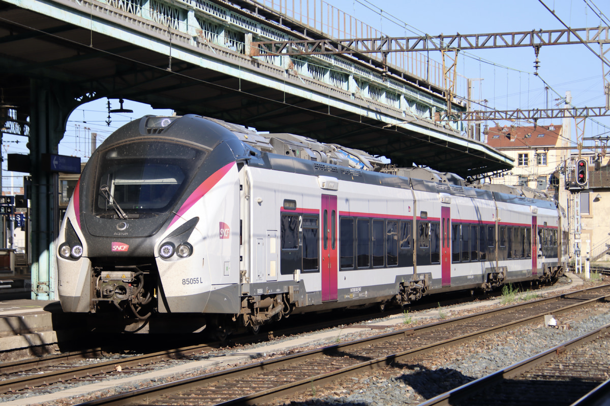 SNCF  B85000 85055