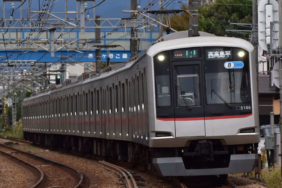 東急5080系5186F<br class="br-sp" />(5186編成)の写真