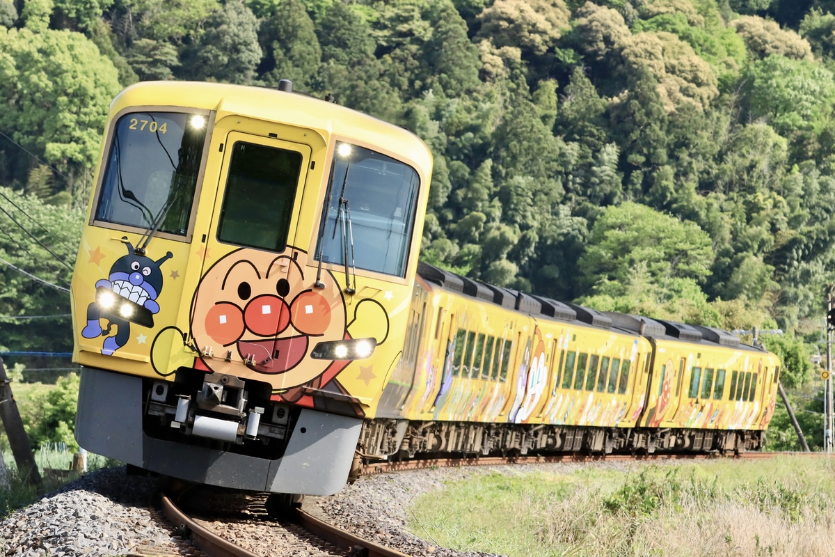 JR四国 高知運転所 2700系 2704