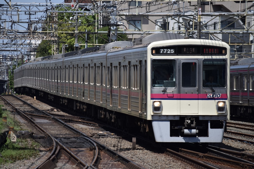 京王7000系7725F<br class="br-sp" />(7725編成)の写真
