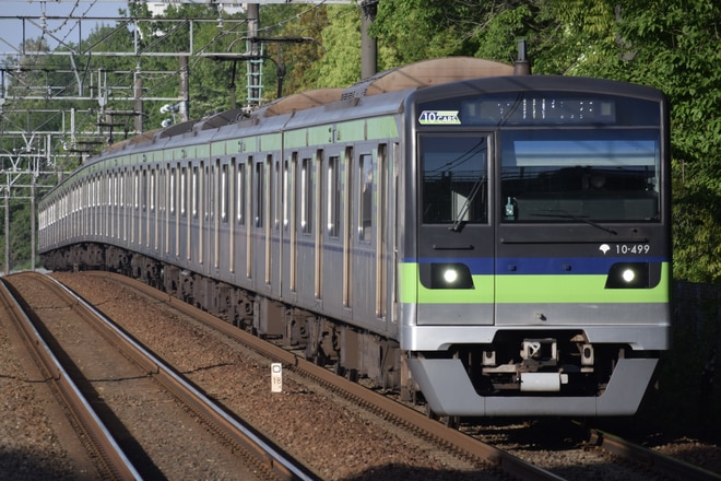 大島車両検修場10-300形10-490Fを南大沢駅で撮影した写真