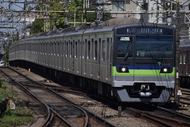 大島車両検修場10-300形10-610Fを桜上水駅で撮影した写真