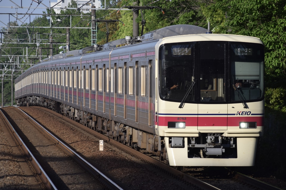 京王8000系8723F<br class="br-sp" />(8723編成)の写真