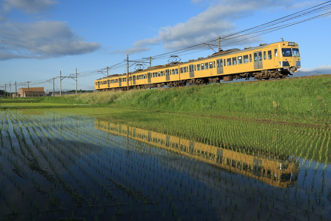 保々車両区801系805Fを保々～北勢中央公園口間で撮影した写真