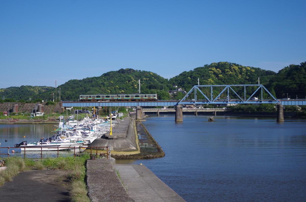 JR東日本 幕張車両センター本区 E131系 マリR08編成