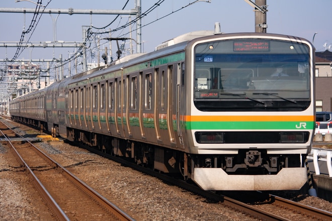 小山車両センターE231系U527編成を北上尾駅で撮影した写真