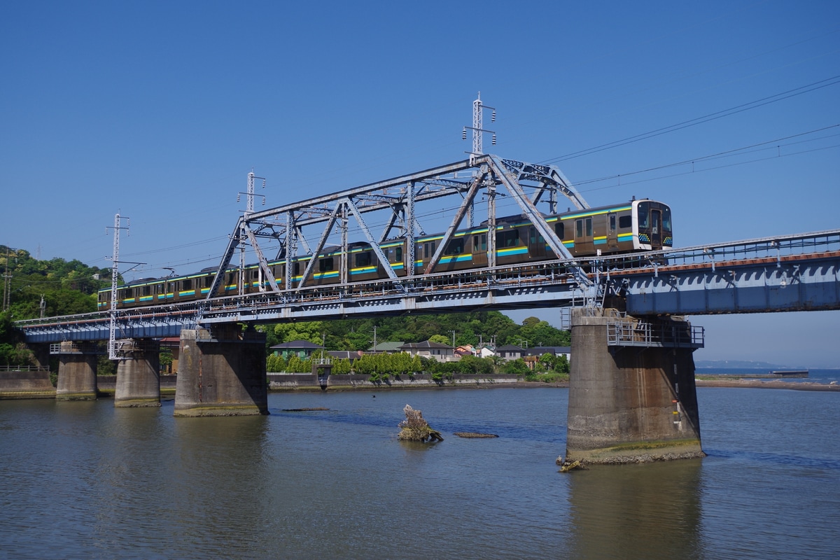 JR東日本 幕張車両センター本区 E131系 マリR08編成