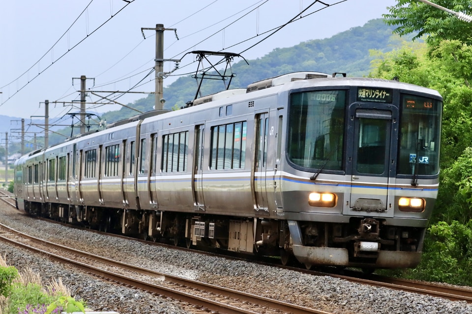 JR西223系P7編成<br class="br-sp" />(オカP7編成)の写真
