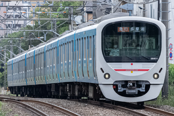 西武鉄道  30000系 38101F