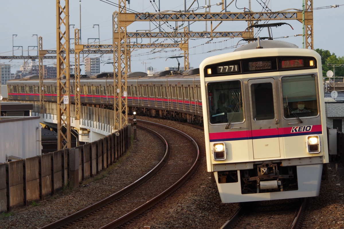 京王電鉄  7000系 7721編成