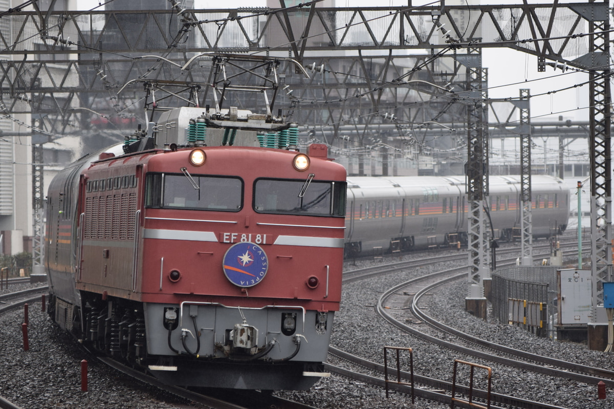 JR東日本 尾久車両センター EF81 81