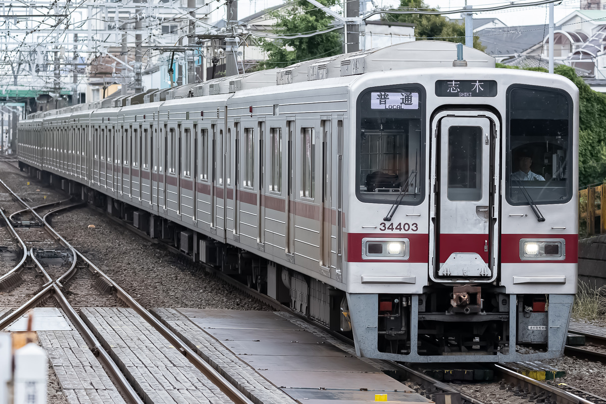 東武鉄道  30000系 31403F