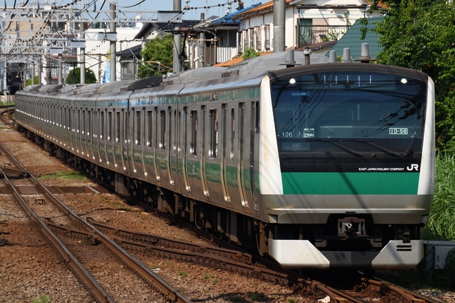 川越車両センターE233系ハエ126編成を鶴ケ峰～二俣川間で撮影した写真