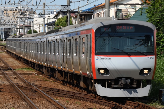 かしわ台車両センター10000系10708×10を鶴ケ峰～二俣川間で撮影した写真