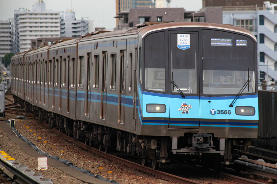横市交3000S形3561F<br class="br-sp" />(3561編成)の写真