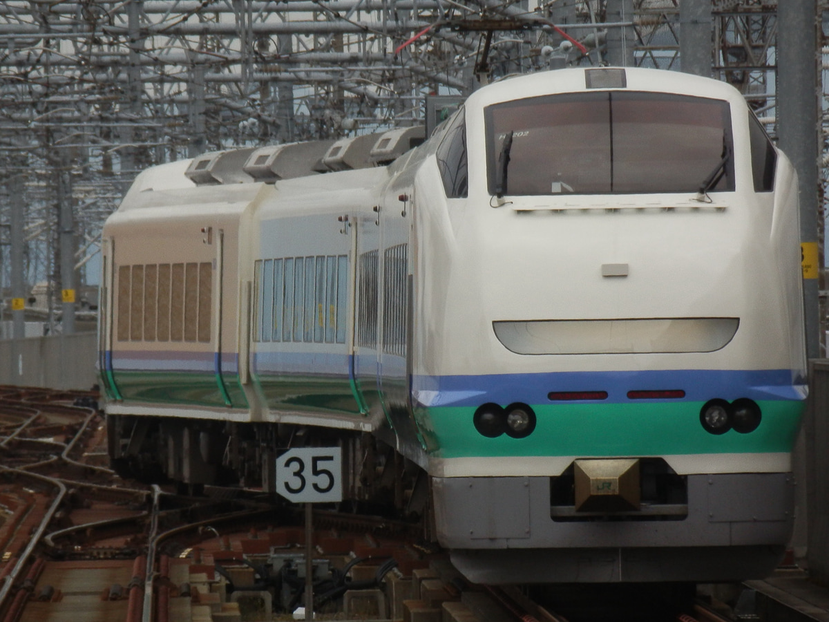 JR東日本 新津運輸区 E653系 H202編成