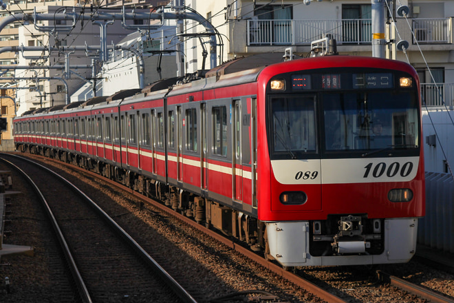 車両管理区1000形1089Fを大森町駅で撮影した写真