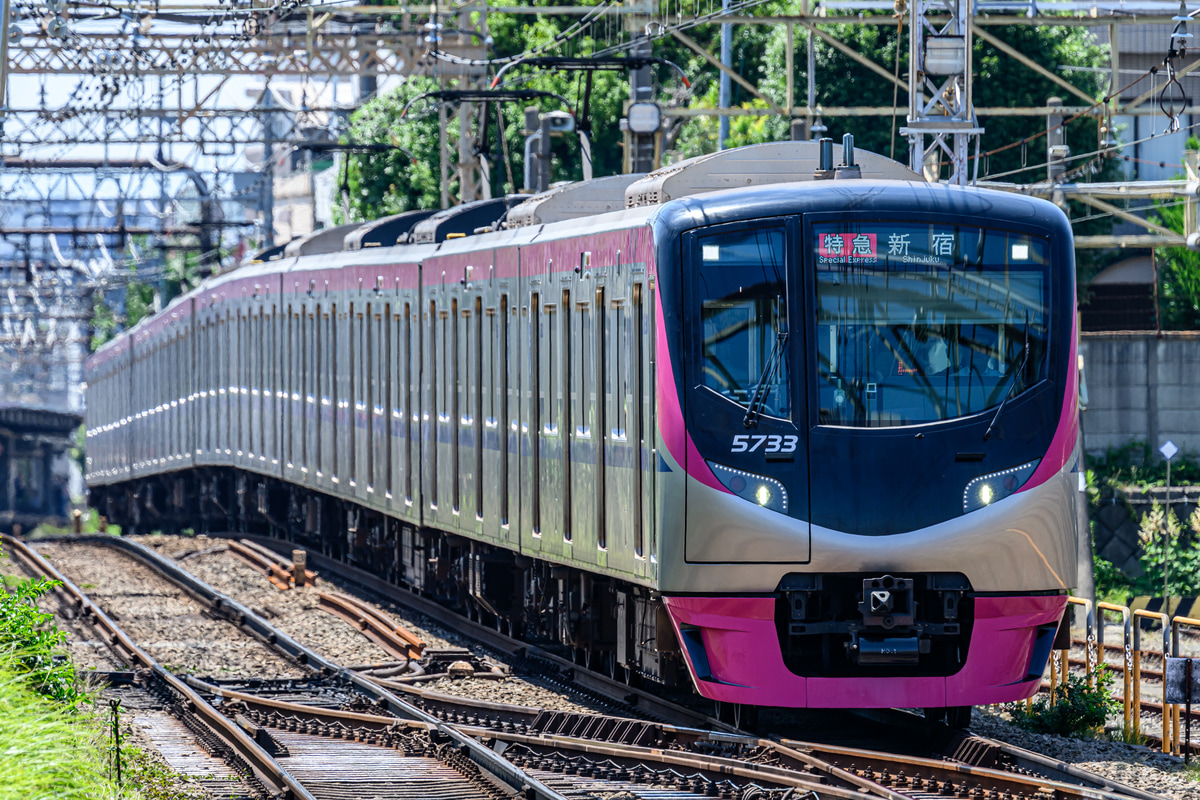 京王電鉄 若葉台検車区 5000系 5733F