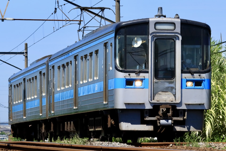 JR四7000系7025の写真