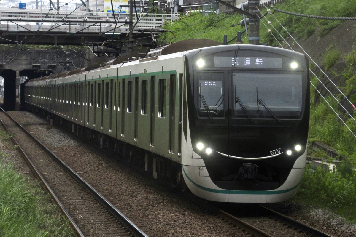 東急電鉄  2020系 2137F