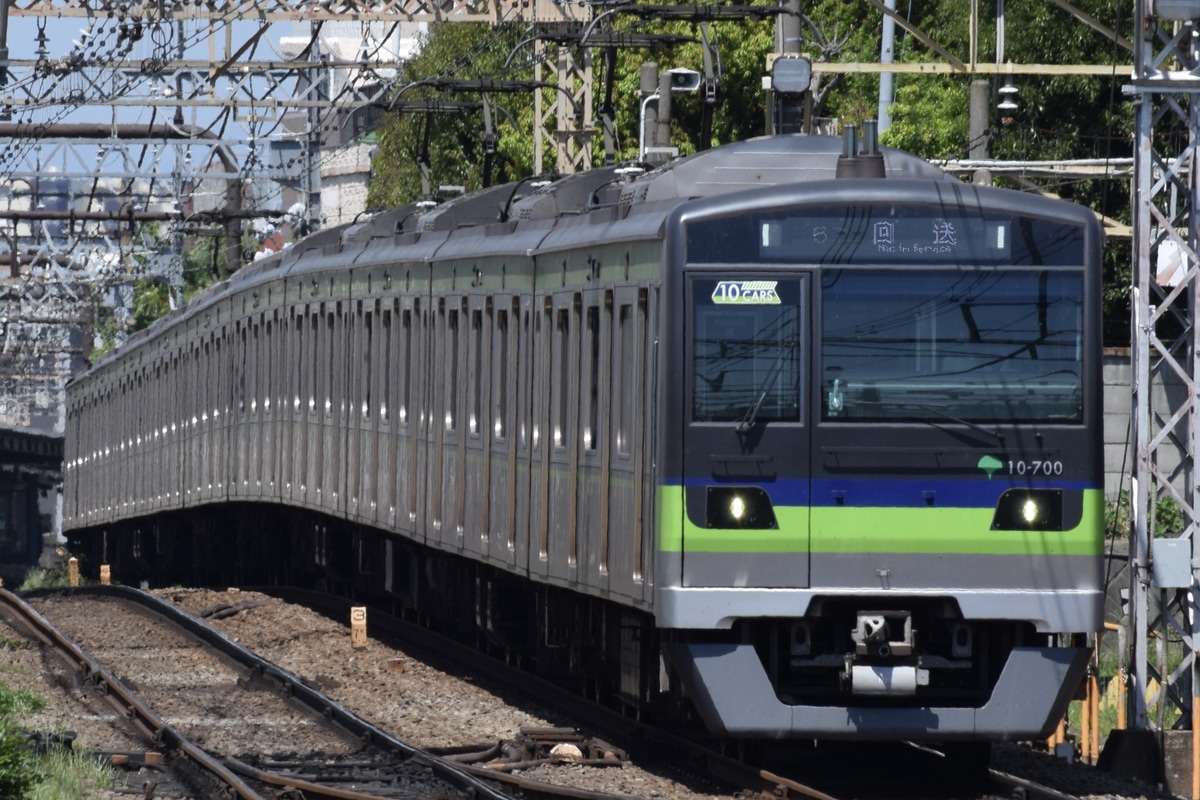 東京都交通局 大島車両検修場 10-300形 10-700F