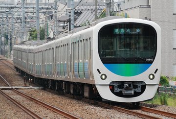 西武鉄道30000系38103Fを不明で撮影した画像