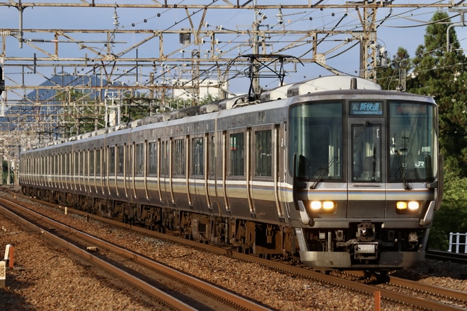 網干総合車両所本所223系ホシW31編成を瀬田駅で撮影した写真