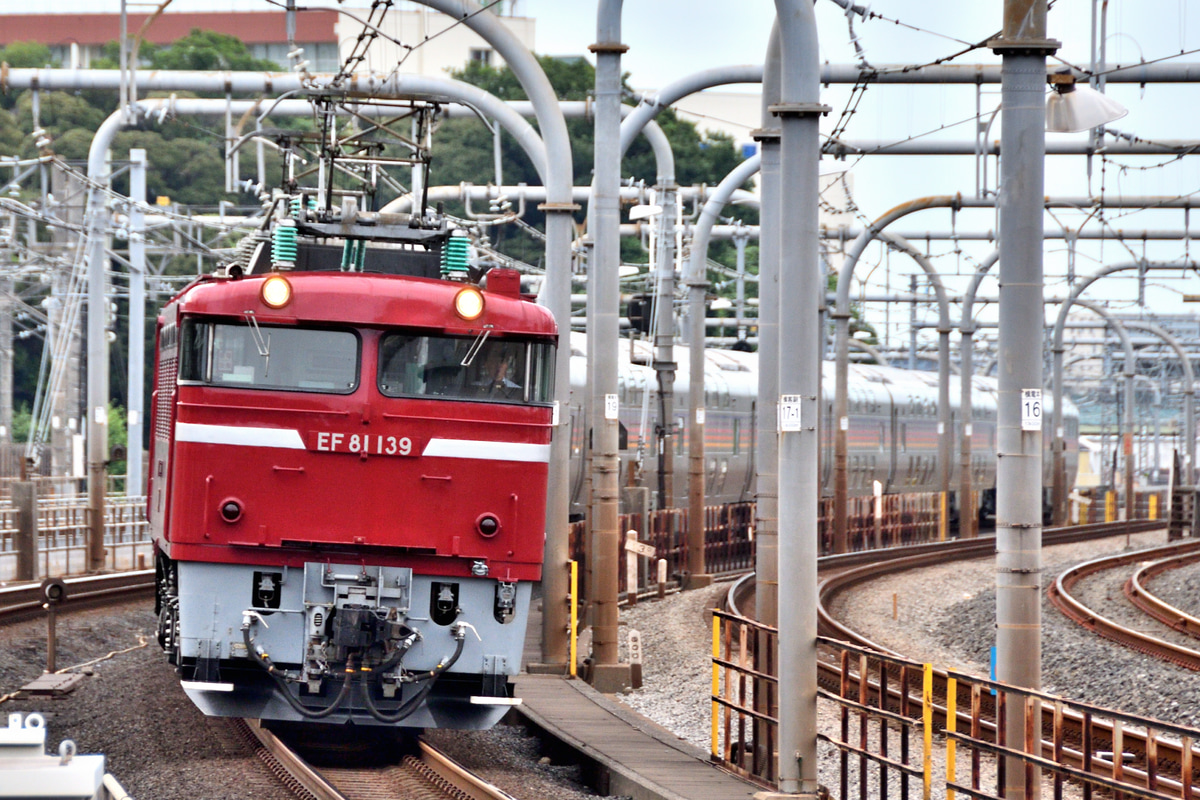 JR東日本 尾久車両センター EF81 139